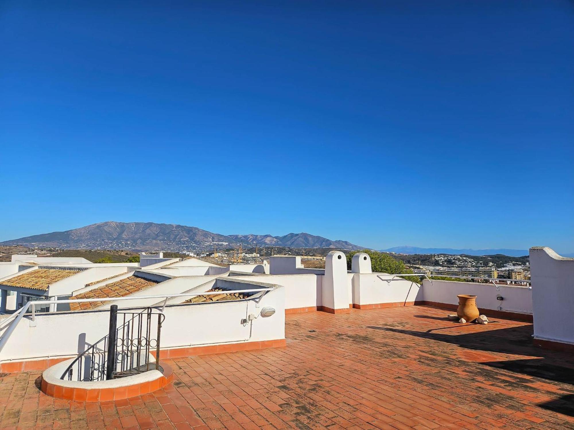 Two Bedroom Penthouse In Miraflores With Sea Views MIJAS COSTA Luaran gambar